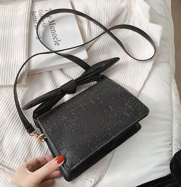 PB164 Black Decorated Purse